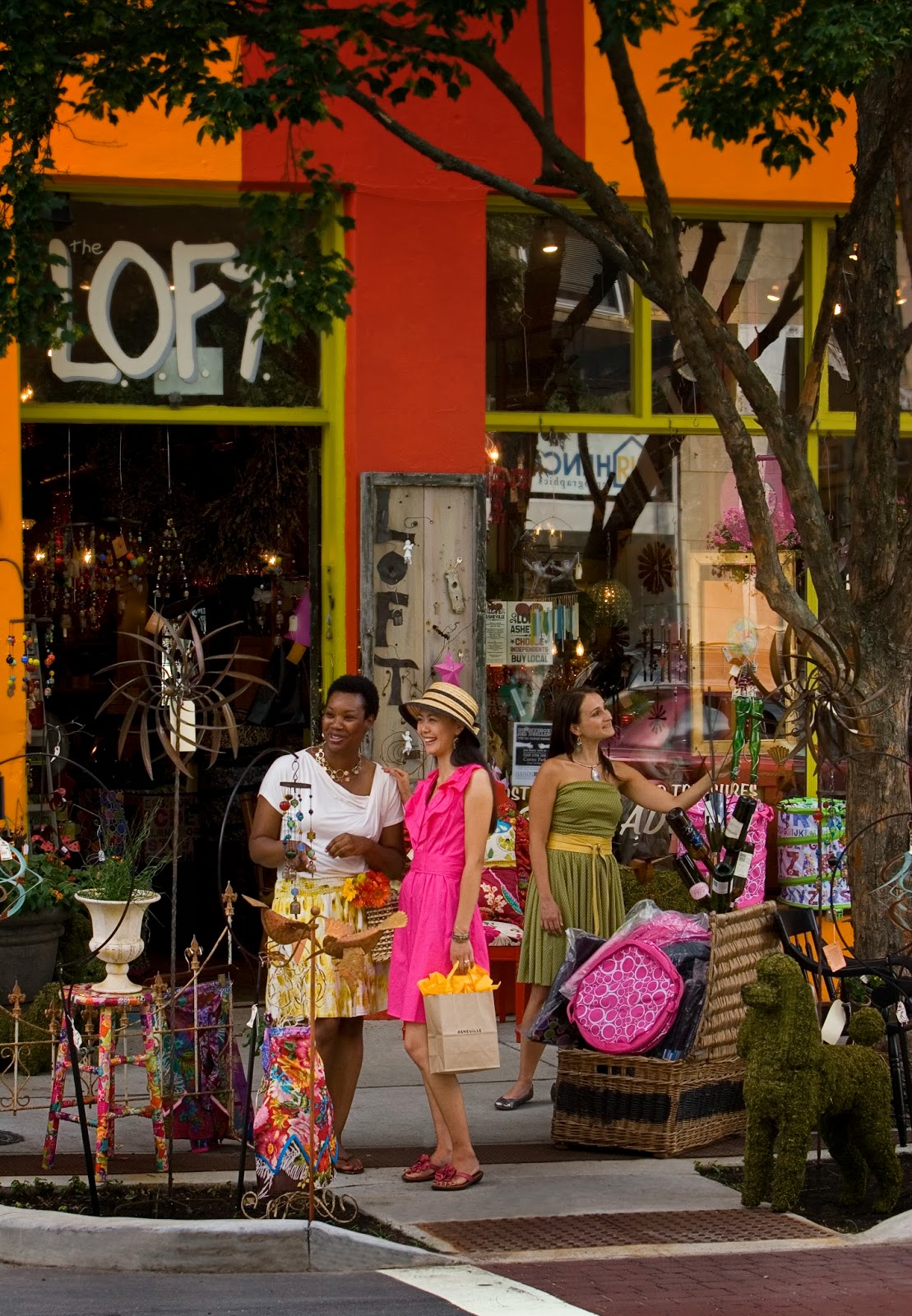 Asheville Mall will be open from 10am-6pm on the 4th of July.